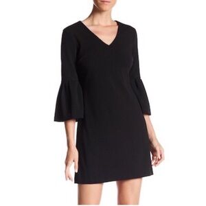 Donna Morgan Green Bell Sleeve Dress